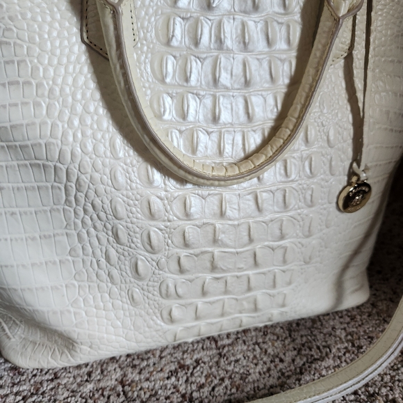 LIKE NEW Large Duxbury Pearl Melbourne Cream Bag - Picture 2 of 9